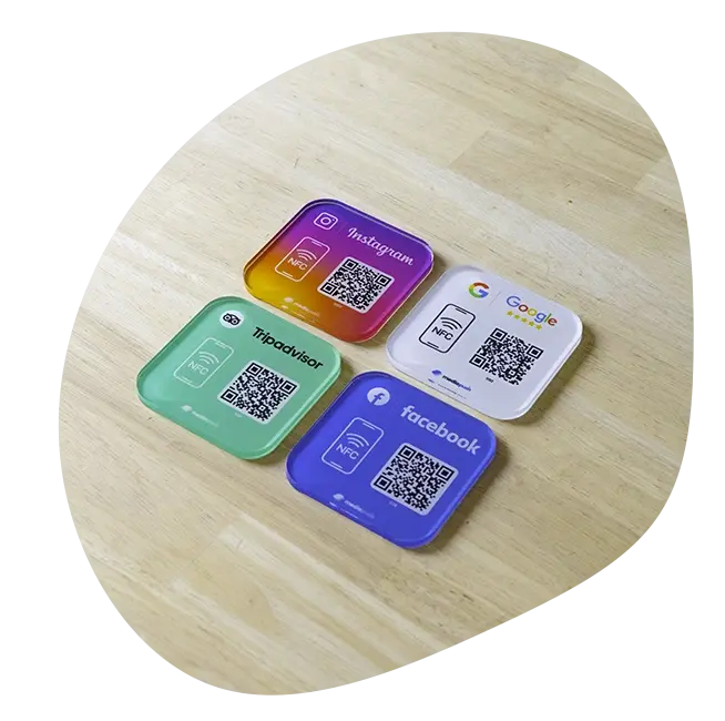 Cartes et plaques NFC — Intégrez vos cartes et plaques NFC à votre communication visuelle